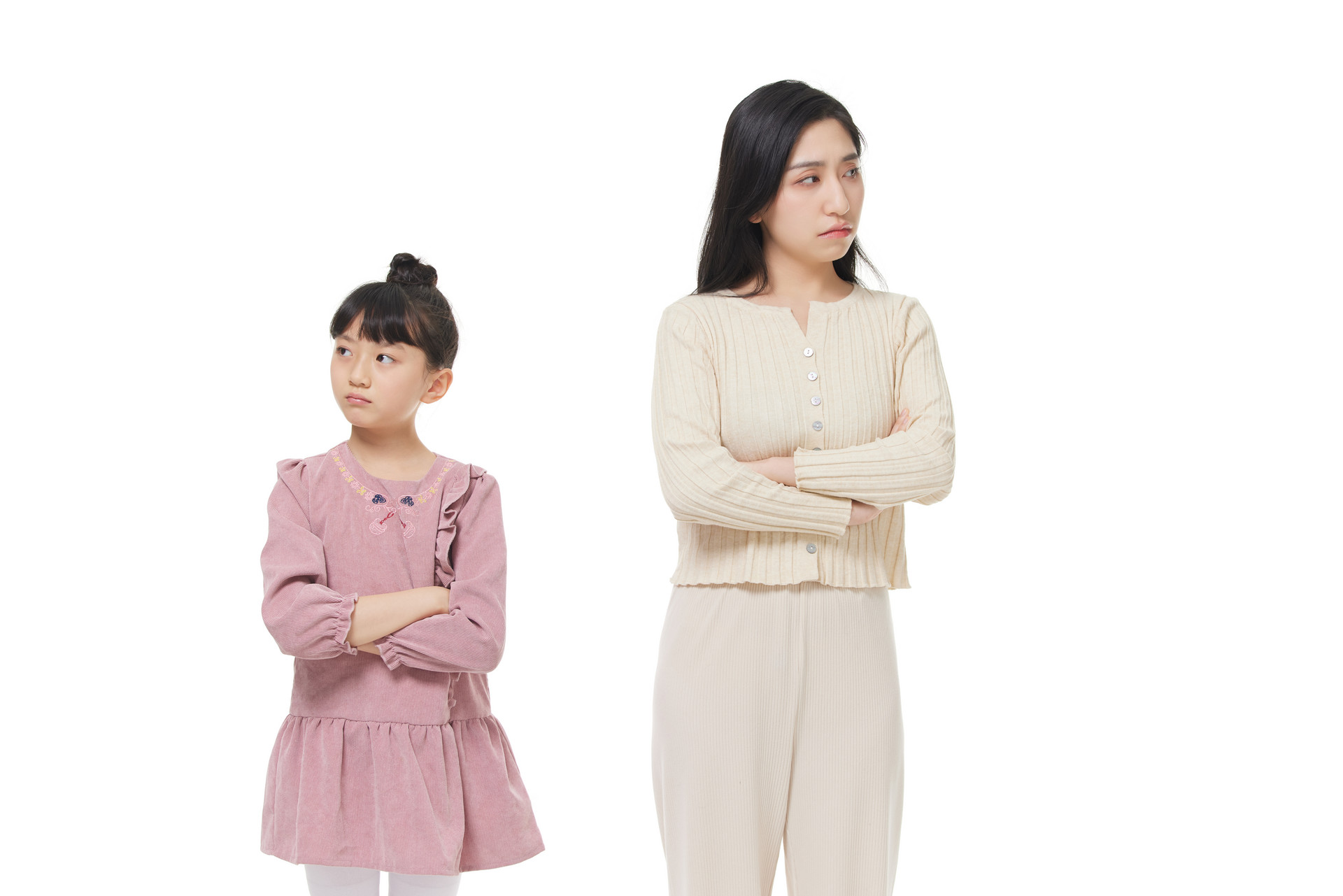 父母的哪些行为会导致孩子叛逆？