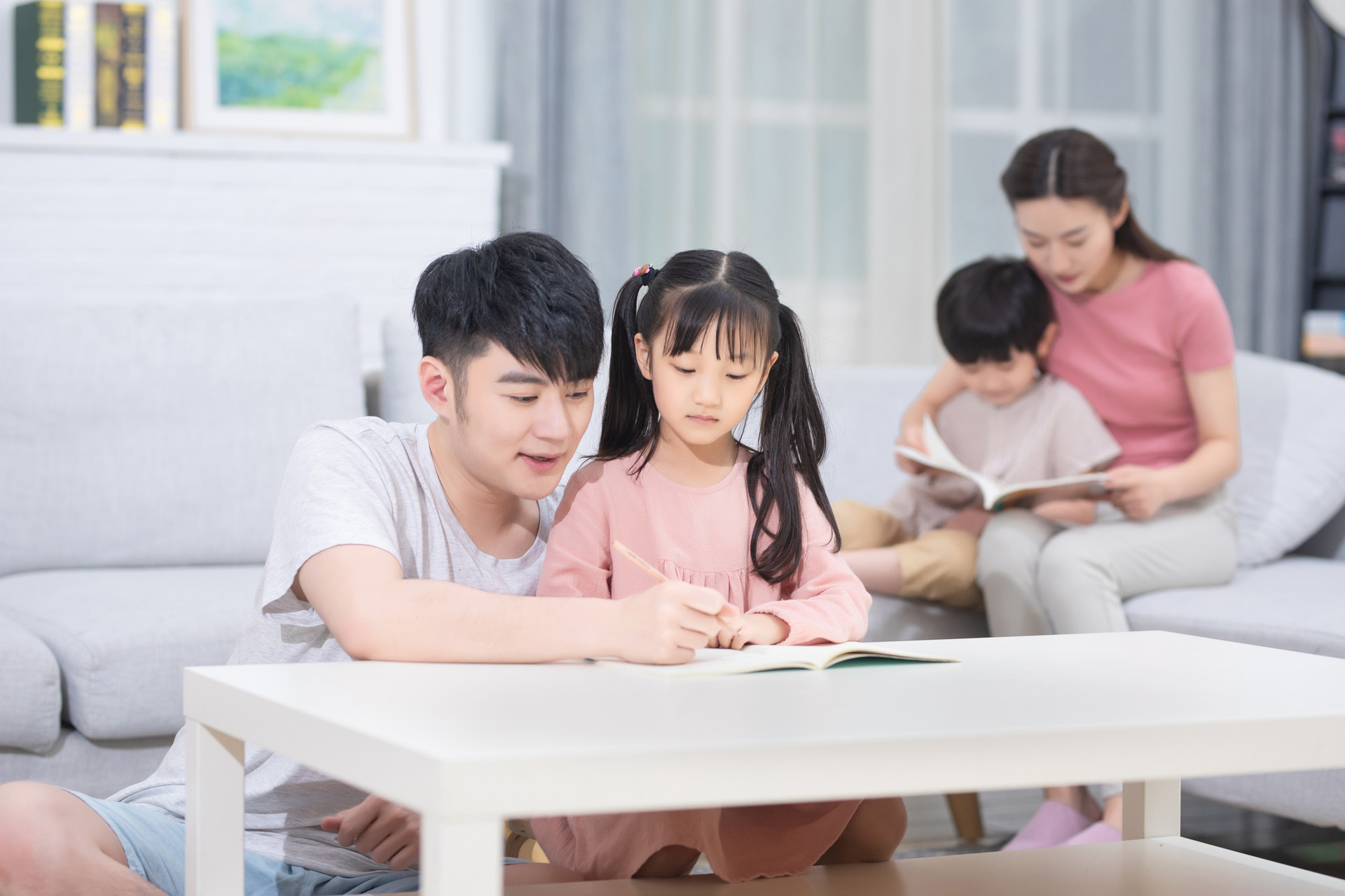 父母的哪些行为会导致孩子厌学？