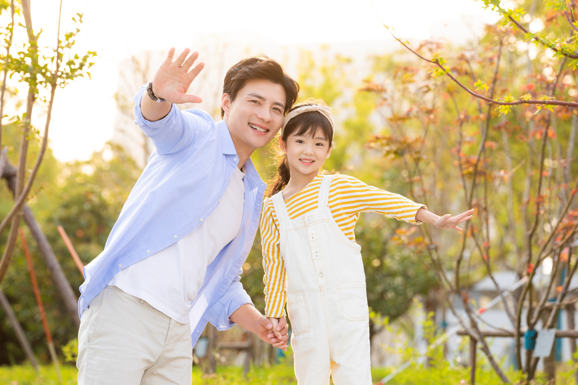 47岁父亲考研18岁女儿受激励备考，这才是正确的陪学姿势！