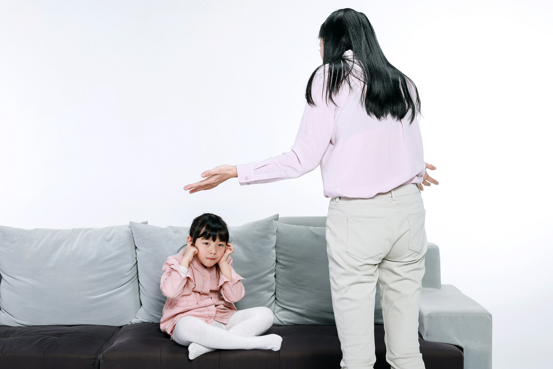 为什么越来越多青春期孩子抑郁厌学？