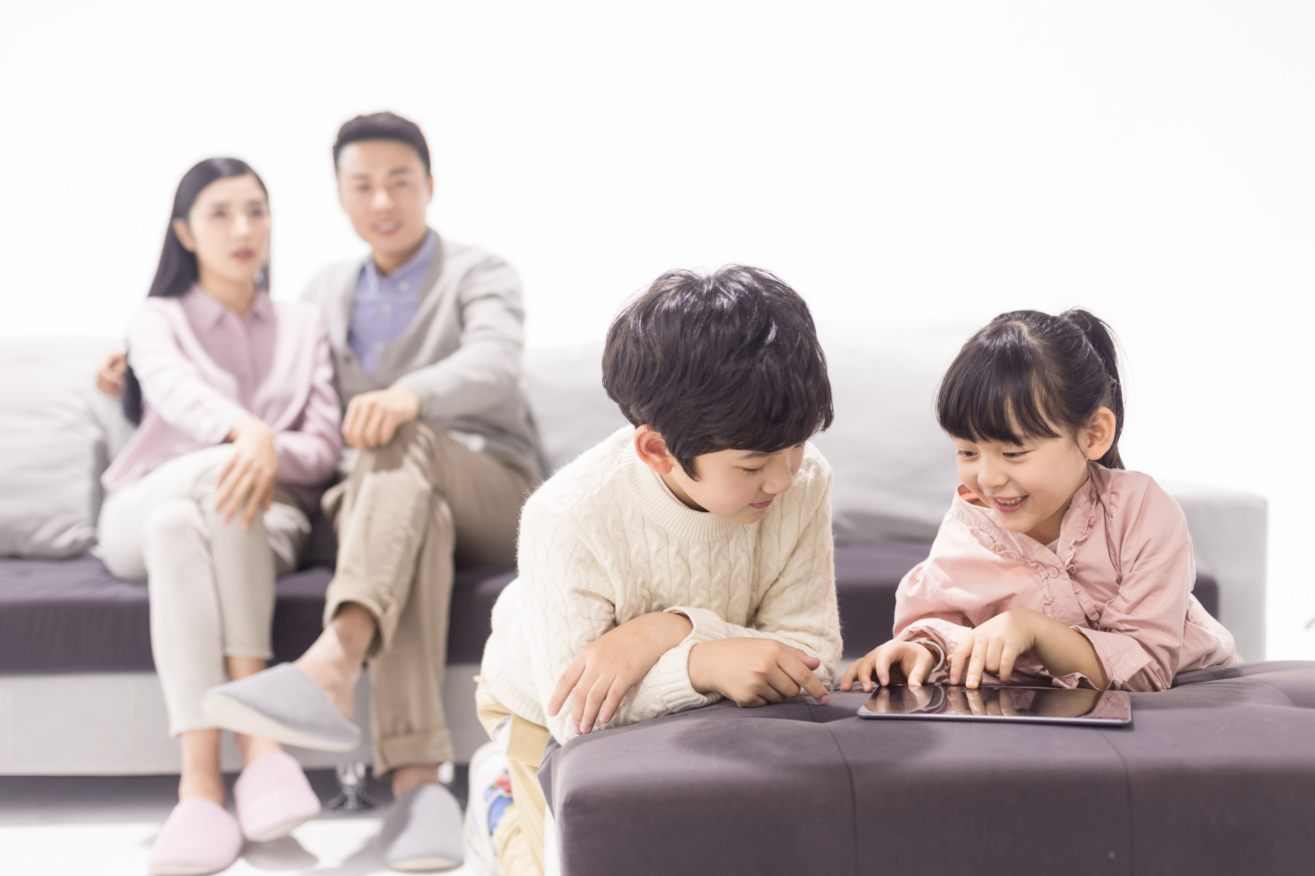 父母脾气不好孩子心理抑郁怎么办？